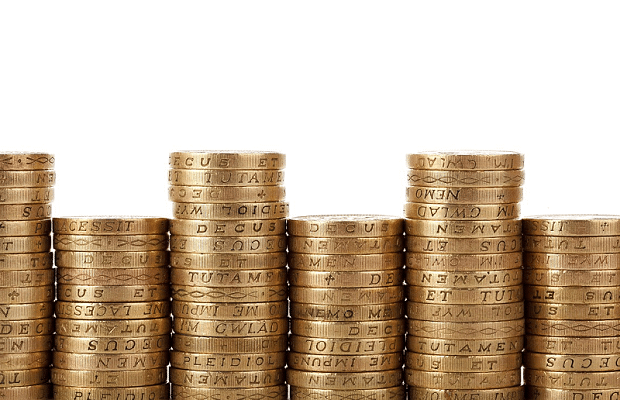 pound coins UK online adspend 'now accounts for 3 in every 5 pounds spent'